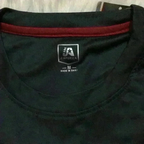 Indiana Basketball Shirt - Picture 2 of 6